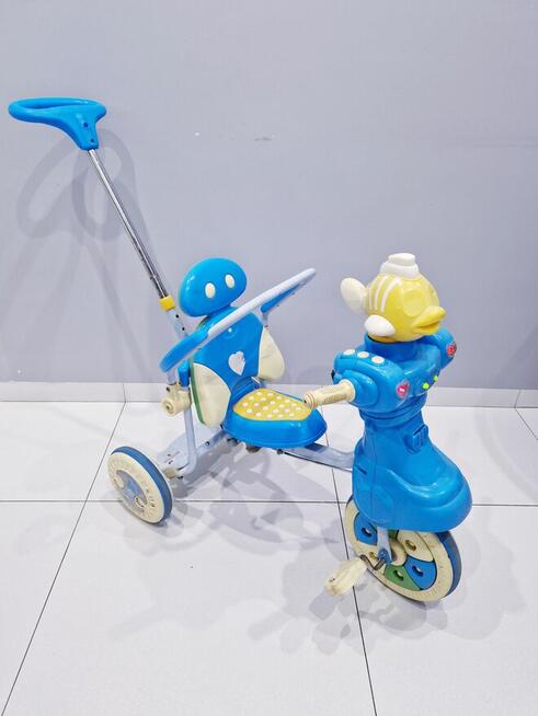 Dziecięcy trójkołowy rowerek