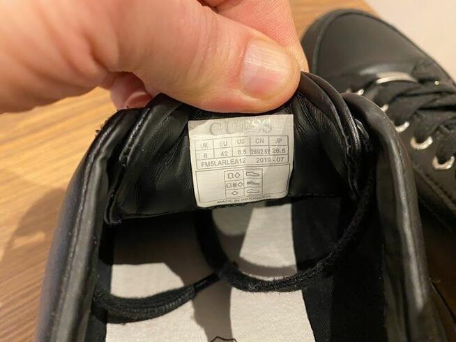 Buty męskie GUESS 42