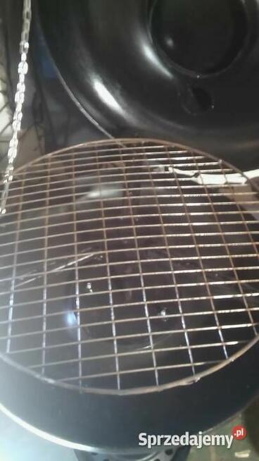 Grill ogrodowy weglowy