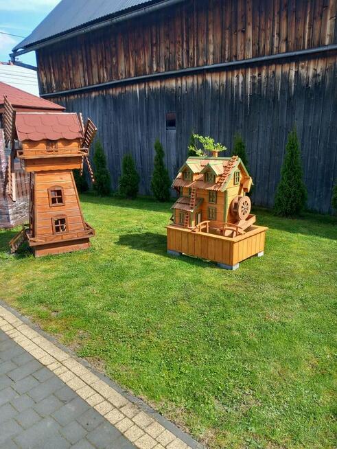 piękny młyn wodny z wiatrakiem.1600 zł