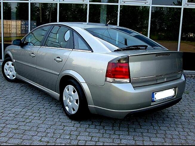 Przewóz osób i transport przesyłek w całej PL i UE