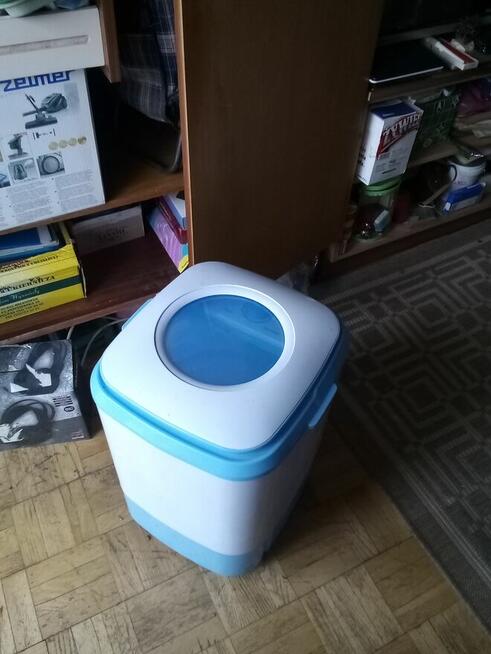 Mała pralka wirnikowa