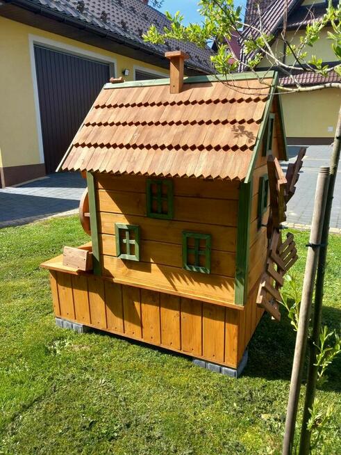 piękny młyn wodny z wiatrakiem.1600 zł