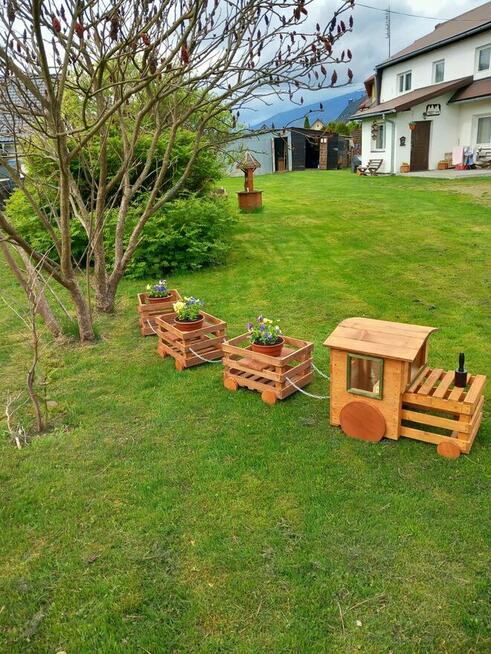 FAJNA OZDOBA NA OGRÓD