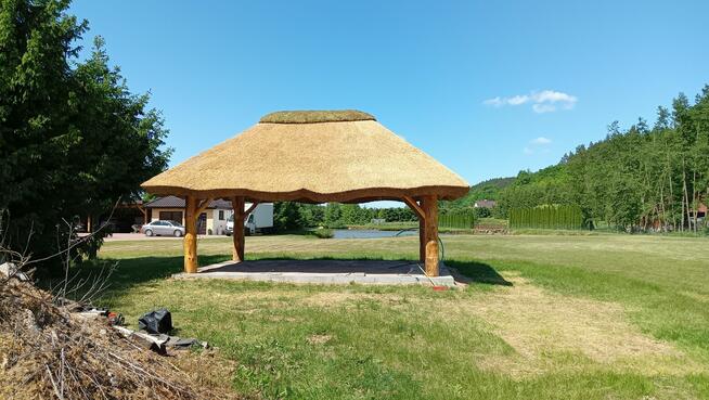 Altanki trzcina , dachy