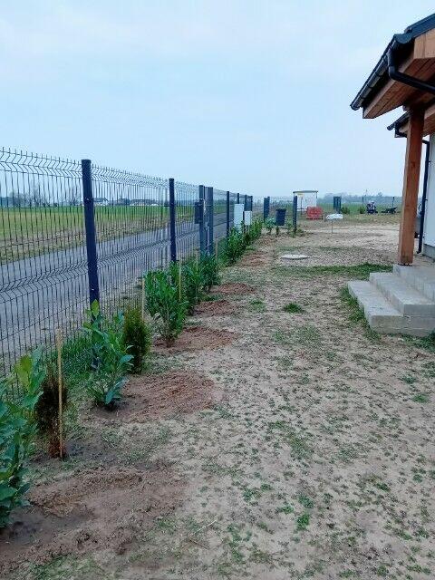 Dom wolnostojący ,przytulny w cichej okolicy !!!