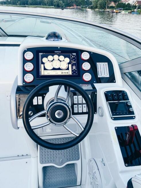 Łódź motorowa Formula 320 sportowa 840KM