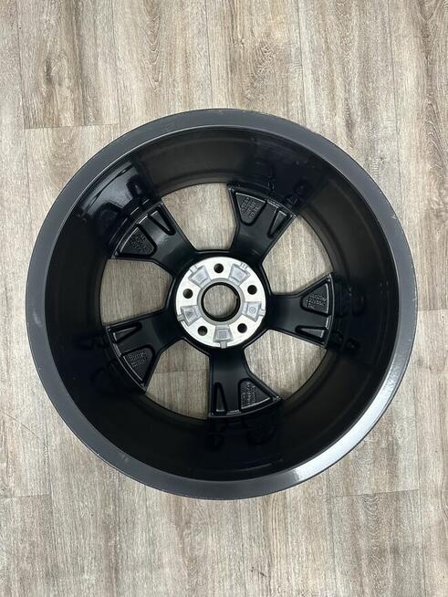 4xNowa oryginalna felga Audi A4, 18 5x112, 8W0601025BC