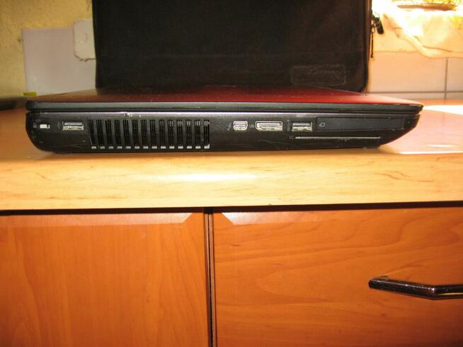 Nowy laptop Hp I7 8x2,8 SSD win11 aluminiowy rok gwarancji