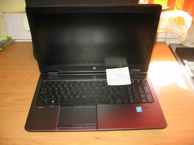 Nowy laptop Hp I7 8x2,8 SSD win11 aluminiowy rok gwarancji