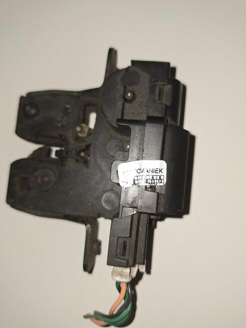 Zamek tylnej klapy Nissan Primera p12 kombi