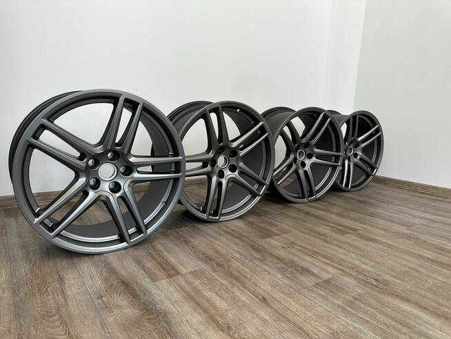 4× Nowa felga orginalna Porsche OE MACAN TURBO 95B 20 5x112