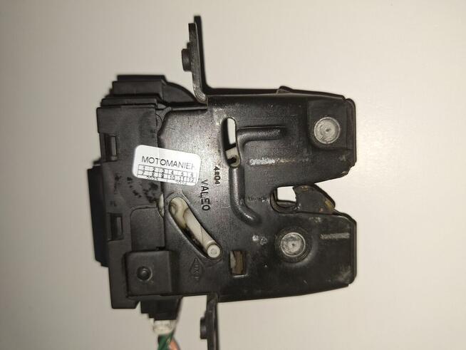 Zamek tylnej klapy Nissan Primera p12 kombi