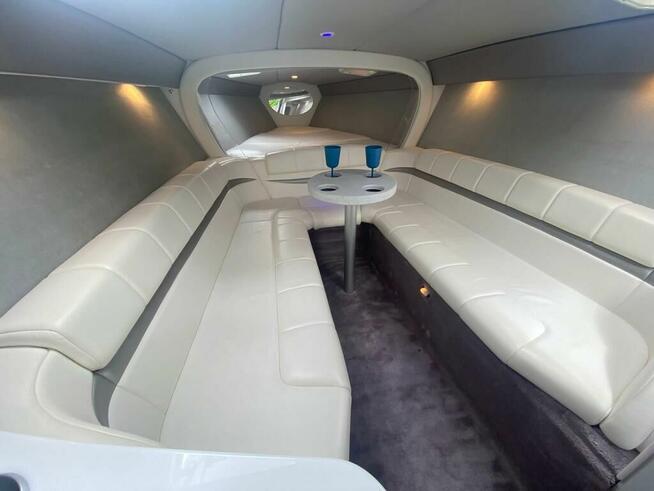 Łódź motorowa Formula 320 sportowa 840KM