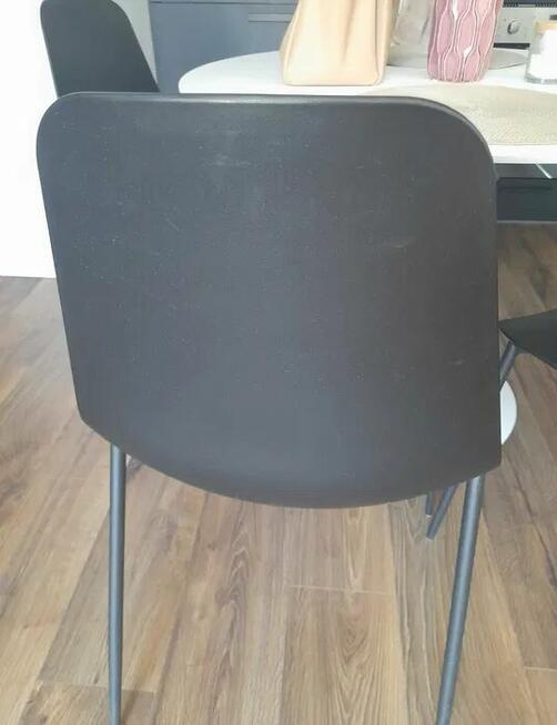 Czarne minimalistyczne 2 krzesła krzesło ikea jysk