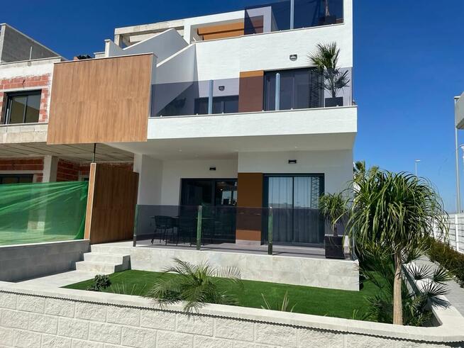 Nowe apartamenty pod klucz 1,5 km do morza Hiszpania