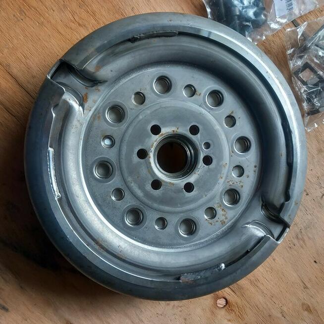 Koło dwumasowe VW Golf V