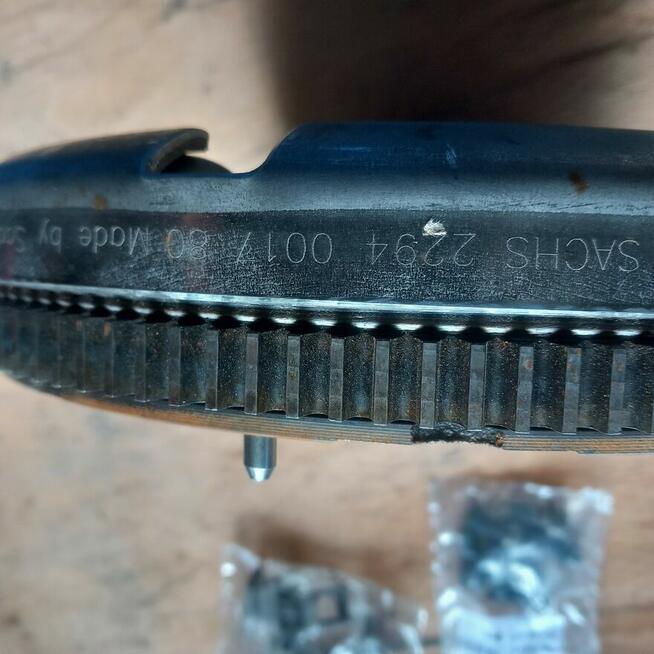 Koło dwumasowe VW Golf V