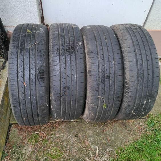 Opony 215/65 R16 (komplet)