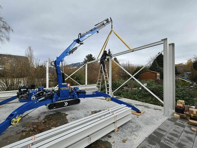 Żuraw dekarski na gąsienicy BEFARD zasięg 13m mini dźwig hds