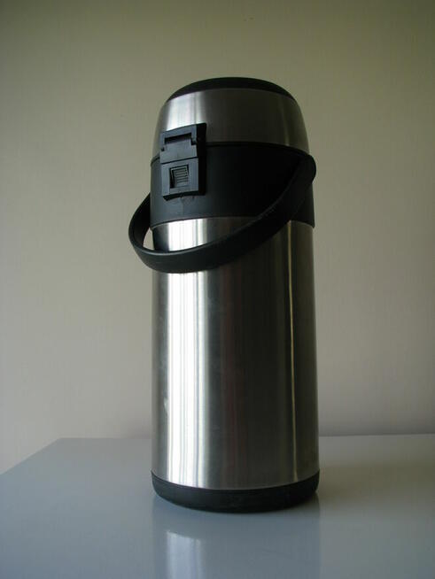 Stalowy termos z pompką 3 l