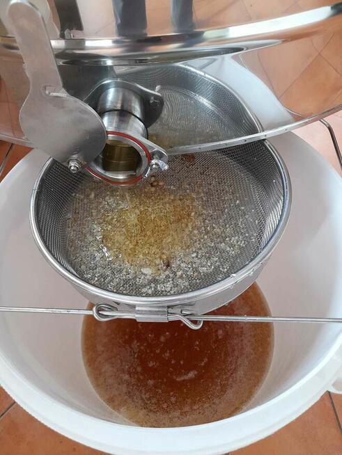 Miód z własnej pasieki