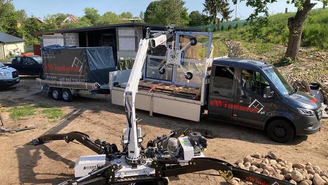 Żuraw dekarski na gąsienicy BEFARD zasięg 13m mini dźwig hds