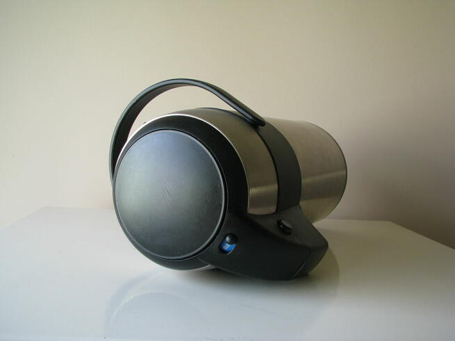 Stalowy termos z pompką 3 l