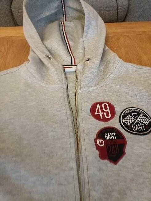 Piękna damska bluza GANT Le Mans z kapturem i zamkiem błyska