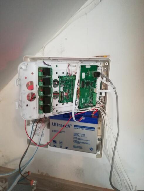 Elektryk przyjmie zlecenia na wykonanie, instalacji elektryc