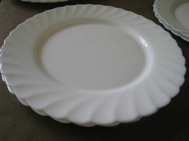 Talerze płytkie białe 27 cm. Arcoroc