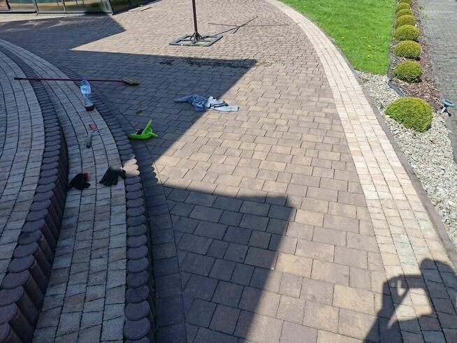 Czyszczenie kostki ręczne