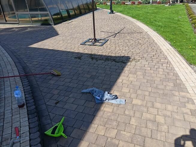 Czyszczenie kostki ręczne