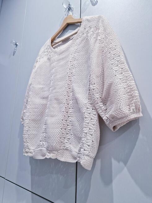 Ażurkowa bluzeczka Reserved