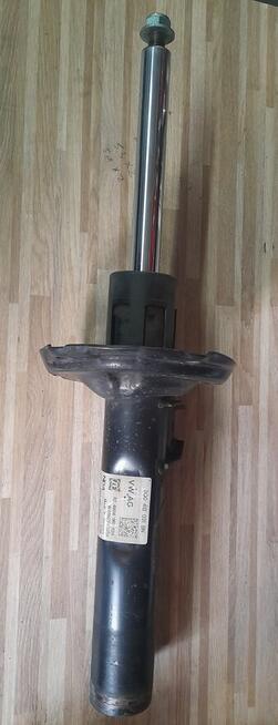 Komplet amortyzatorów przednich passat b8