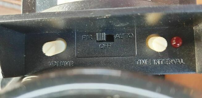 Urządzenie do odstraszania ptaków