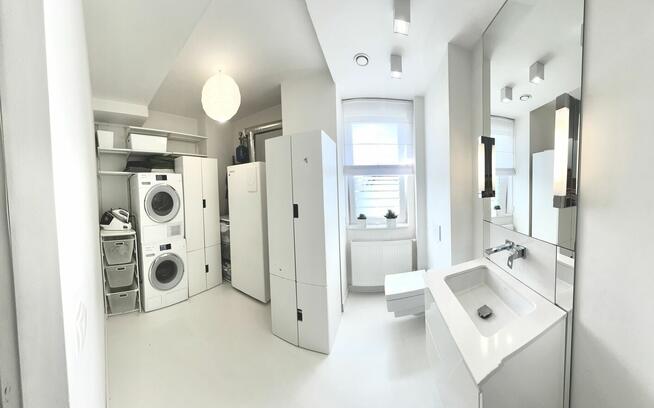 Modern house with jacuzzi