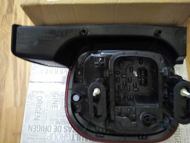 Lampa tylna prawa dacia duster Ii