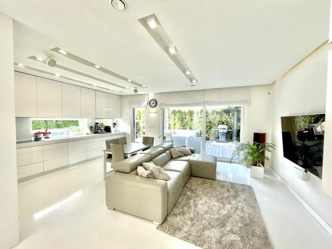 Modern house with jacuzzi