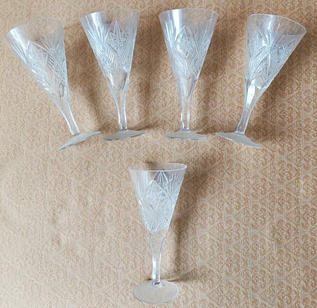 WYPRZEDAŻ porcelanowych, kryształowych i inne rożnych...