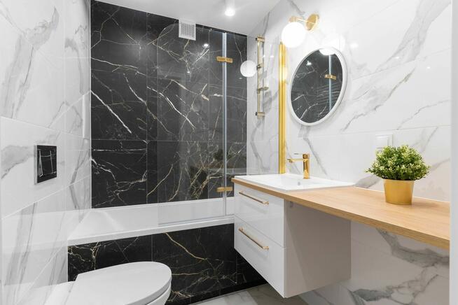 Zamienię własnościowe 4 pokoje po remoncie - METRO