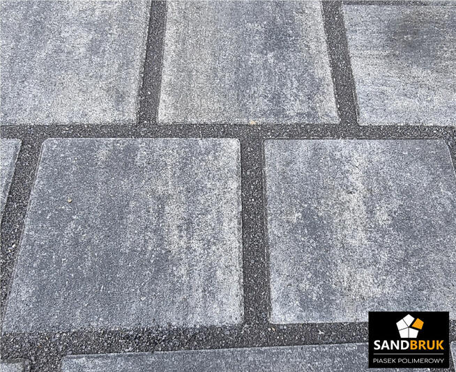 SandBruk Piasek Polimerowy Fuga Do Kostki Grafitowo Czarny