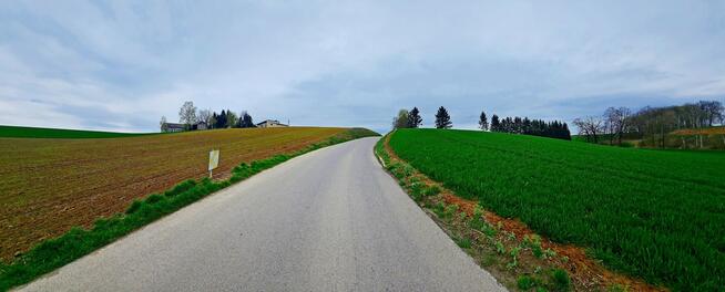 Działka na wzgórzu z niepowtarzalnymi widokami