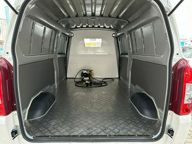 Cenntro Logistar 200 LS 200 VAN, W pełni elektryczny samochód dostawczy N1