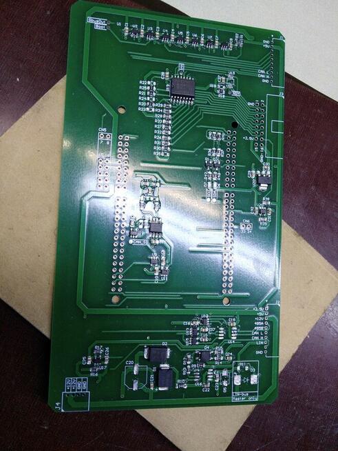 Lutowanie, montaż elektroniki, montaż akumulatorów.