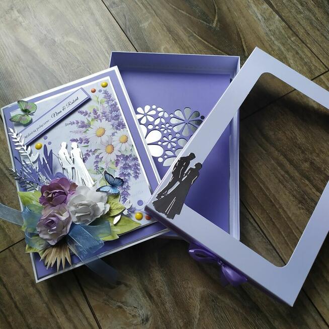 Karty z życzeniami w pudełeczku