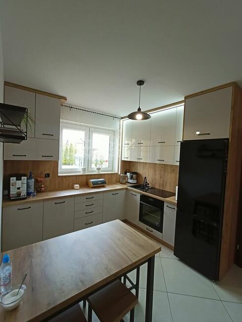 Meble na wymiar, kuchenne, kuchnie, garderoby, łazienkowe