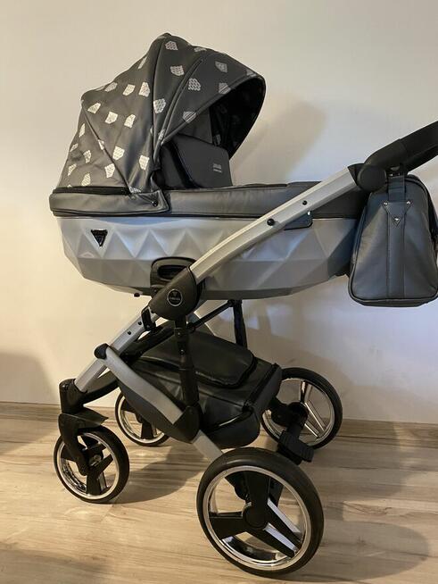 Sprzedam wózek Junama Exclusive Prams Glow 04 / Zestaw 2w1