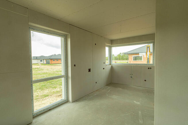 Dom w stanie deweloperskim