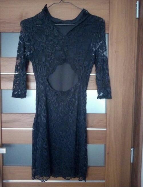 Czarna koronkowa sukienka S